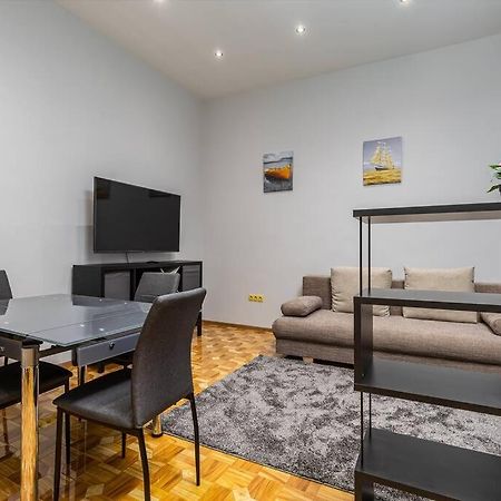 Bold Base Apartment Budapest Exterior foto